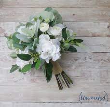 And a few are thinking of the comfort of their bridal party. Wedding Bouquet Wedding Flowers Boho Bouquet Bridal Bouquet White And Green Greenery Bouquet Whi Simple Bridal Bouquets Bridal Bouquet Diy Bridal Bouquet