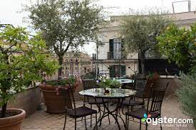 Just a short walk from the vatican and the sistine chapel, hotel dei consoli opened in 2000 is a luxury hotel in rome, and offers guests excellent hospitality in an atmosphere of elegance and imperial splendor.hotel dei consoli is located in via varrone, near the vatican with its majestic piazza and church, in a sumptuous building fully refurbished in the empire style. Hotel Dei Consoli Review What To Really Expect If You Stay