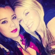 Vicki Condit's Instagram, Twitter & Facebook