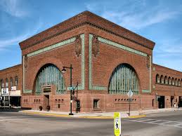 The farmers bank has a wide variety of checking accounts to cover everyone's needs. National Farmers Bank Building In Owatonna Flaches Gebaude