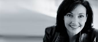 Lynne Bolton's Instagram, Twitter & Facebook