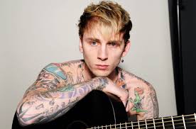 A look back at machine gun kelly's dating history, from amber rose to megan fox. Movie Starring Machine Gun Kelly Honors Mac Miller By Changing Film Title