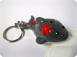 Cute Polymer Handmade Little Dolphin With Red Stars As A Key Chain Petit Dauphin Mignon Et Ses Petites Etoiles Rouges Fait M Fimo Porte Cle Fimo Porte Cle