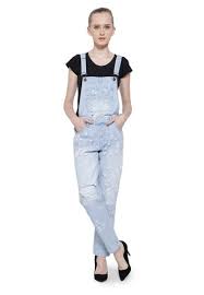 Pemasangan tersebut tentunya menggunakan aturan dan tata cara tersendiri. Ingin Tampil Tren Dengan Gaya Vintage Coba Saja 10 Gaya Celana Jeans Kodok Terbaru