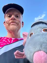 Incorrect change at Leesburg Marathon and New Paris BP