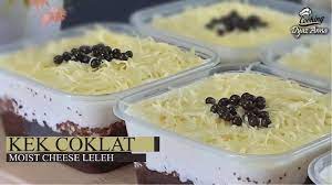 Sapukan sedikit minyak masak atau margerin di sekeliling bahagian loyang dan alas dengan kertas minyak. Kek Coklat Moist Cheese Leleh Boleh Untuk Jualan Youtube