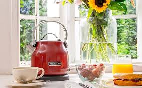 Choose from stovetop and electric hot water kettles that match your needs & kitchen decor. Electric And Stovetop Tea Kettles Kitchenaid