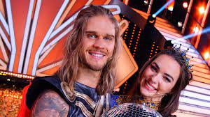 Das brasilianische model nathalia soliani ist die frau an seiner seite. Rurik Gislason So Anders Sah Der Let S Dance Hottie Fruher Aus Intouch
