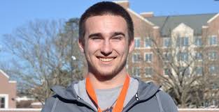 Elite OT Max Wray names four finalists