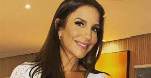 Ivete sangalo was born on may 27, 1972 in juazeiro, bahia, brazil as ivete maria dias de sangalo. Gemeas De Ivete Sangalo Sao Flagradas Em Aniversario E Encantam Os Fas Gigantes