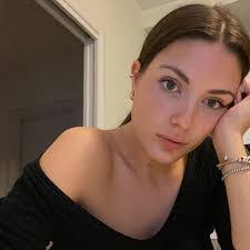 Nicole Ricca's Instagram, Twitter & Facebook