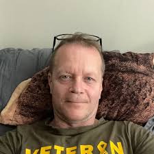 Behöver ha sån ”bred last”-skylt på röven