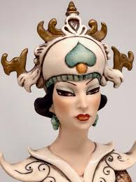 Good evening, for sale a beautiful Giuseppe Armani figurine depicting "Lady  with a Dog" The figurine is in very good condition, as can be seen in the  attached photos, height 46 cm,