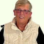 Christine Jetton's Instagram, Twitter & Facebook