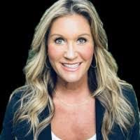 Ashley Thieman's Instagram, Twitter & Facebook