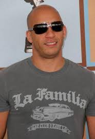 Vin diesel, dessen echter name mark sinclair vincent ist, wurde im sommer 1967 in alameda zusammen mit seinem zwillingsbruder paul, der heute ebenfalls in der filmbranche tätig ist, wuchs. Vin Diesel Forumla De