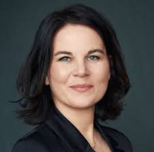 Daniel holefleisch annalena baerbock kinder. Annalena Baerbock Age Facts Family Husband Net Worth Party Job Salary Height Wiki And Bio