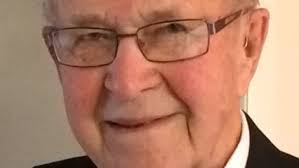 Lorenzo Warren's Instagram, Twitter & Facebook