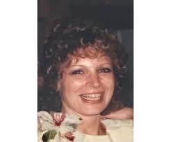 Janet Nicholas's Instagram, Twitter & Facebook