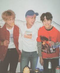 Lies die beliebtesten rm geschichten auf wattpad, der weltweit größten social media platform für lesen. Rm Jeon Jungkook And Kim Taehyung Image 6744920 On Favim Com