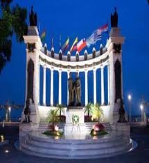 Simón bolívar was a wealthy venezuelan creole who became a general in the south american wars of independence in the 1800s.josé de san martín was an argentinian general who in the 1800s played a major role in the south american wars of independence, specifically with the liberation of chile. Ecuador Guayaquil Guayaquil Simon Bolivar Ecuador