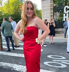 Rowan commends her birthday upon the arrival of fifteenth may 2003, which makes her at 17 years old years old as of the year 2020. Brooke Is A Proud Mama As Daughter Wears Her 1998 Golden Globes Dress To Prom Daily Times