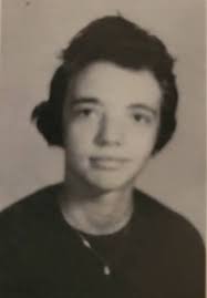 I'm so sorry we missed this in Dec! Elizabeth "Casey" Holsomback Class of  '62 passed away 12/29/2024. Caroline Murphy and I were mascots for that  class. Our sincere condolences 🙏 Dwight