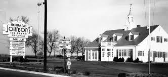 East Side Of Rt 206 Rt130 In Bordentown Howard Johnsons Right In Area Where Two Highways Split North End With Images Howard Johnson S World Empire Local History