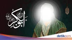 Pada mulanya pasukan islam terdesak. Abu Bakar Ash Shiddiq Dan Umar Bin Khattab Dua Raja Tanpa Singgasana