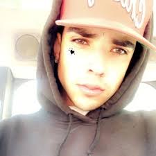 Daniel Shinall's Instagram, Twitter & Facebook