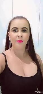 Eliete Dias's Instagram, Twitter & Facebook