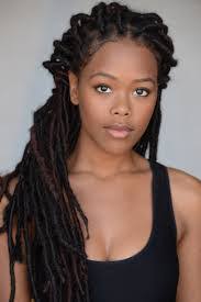 Fay Dyer's Instagram, Twitter & Facebook