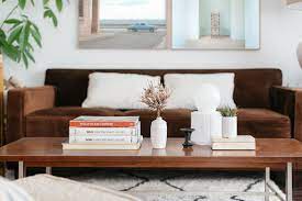 Diy your own coffee table or find the perfect style, size, and shape for a new coffee table with photos and ideas from hgtv. 15 Pretty Ways To Decorate And Style A Coffee Table