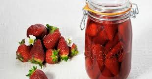 Recette Fraises Au Sirop Le Parfait Recette Recette Avec Des Fraises Recette Cuisine Et Boissons
