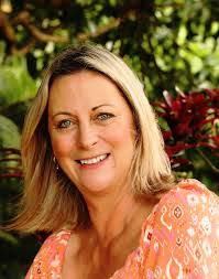 Tania Howe's Instagram, Twitter & Facebook