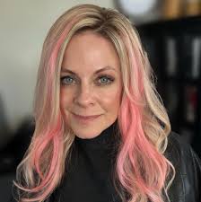 How do you like my new Reba wig? #kellyvohnnasreba #reba #rebamcentire  #impersonator #impressionist #entertainment #performance #fun #blonde  #musician #livemusic #vegas #show #singer #producer #VocalistOnStage  #LiveConcert #SingerLife ...