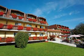 Kärnten grenzt im westen an das bundesland tirol, im norden an salzburg. Hotel Karnten Worthersee Hotel Restaurant In Krumpendorf Worthersee Carithia Austria