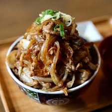 高知のデカ盛りグルメといえばここ！量も味も満点の「デカ盛りグルメ」まとめ | EIMONS®︎［エイモンズ］ 高知メディア