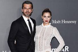 Cristina marino è una giovanissima attrice italiana, finita nel mirino del gossip per la sua storia d'amore con luca argentero. Luca Argentero E Cristina Marino Prima Uscita In Pubblico