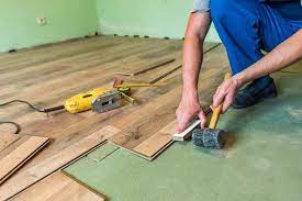 Ask An Expert Questions About Replacing Floors In Mobile Homes Installing Laminate Flooring Installing Lami Mobile Home Flooring Options Mobile Home Repair