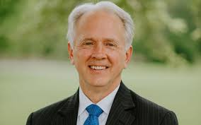 Kerry Duke's Instagram, Twitter & Facebook