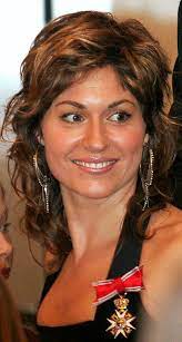 Sissel kyrkjebø (born june 24, 1969 in bergen, norway), also known as just sissel, is a norwegian soprano. Dette Er Stort Sa Ridder Sissel