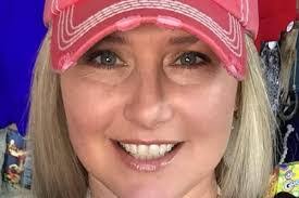 April Weldon's Instagram, Twitter & Facebook