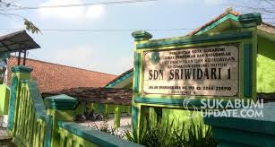 Usia minimal 23 30 tahun. Sekolah Di Kota Sukabumi Dibuka Lagi Kantin Tutup Guru Dibawah 45 Tahun