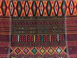 10 Kain Tradisional Asli Indonesia Memukau Mendunia Kain Tradisional Asli Indonesia