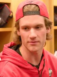 #NewJerseyDevils player #DawsonMercer answers the ultimate #hockey dilemma:  To wax or not to wax your stick?? 🏒 #nhl #njdevils