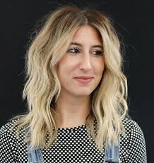 Do not talk effectively about the hairstyles for long necks, unless the image collection is offered.certainly, the search for examples of hair designs is closely related to the visual appearance to be imitated and applied to the hair. What Is The Best Haircut For A Long Neck Hair Adviser