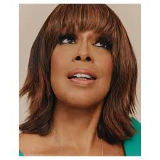 Had the pleasure of spending 30 minutes with @gayleking for @bustle ❤️  thank you for the trust @karen.hibbert @shanelleinfante @kii.brown  interview by @peytondix and as always @eirenach for the support ✨