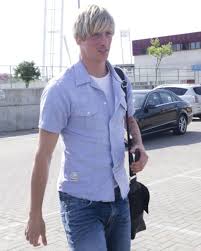 With josé mourinho, steven gerrard, fernando torres, andrés iniesta. Promi Looks Stilkritik Die Schonsten Fussballer Der Em Brigitte De