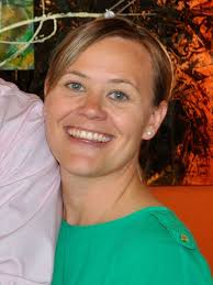 Julia Mullis's Instagram, Twitter & Facebook